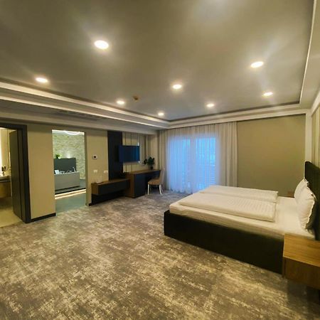 Hotel Ariata Șcheia Kültér fotó