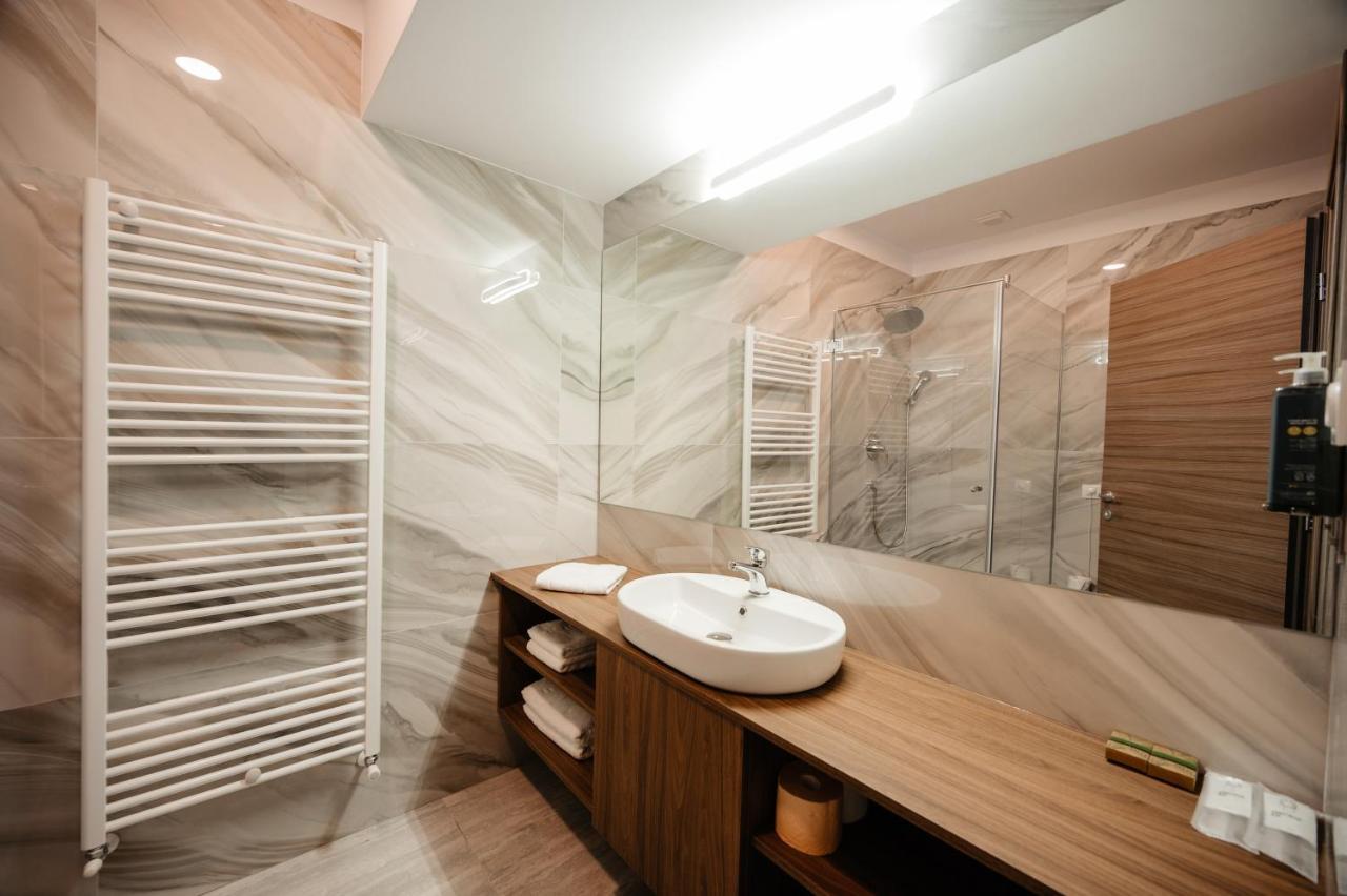 Hotel Ariata Șcheia Kültér fotó