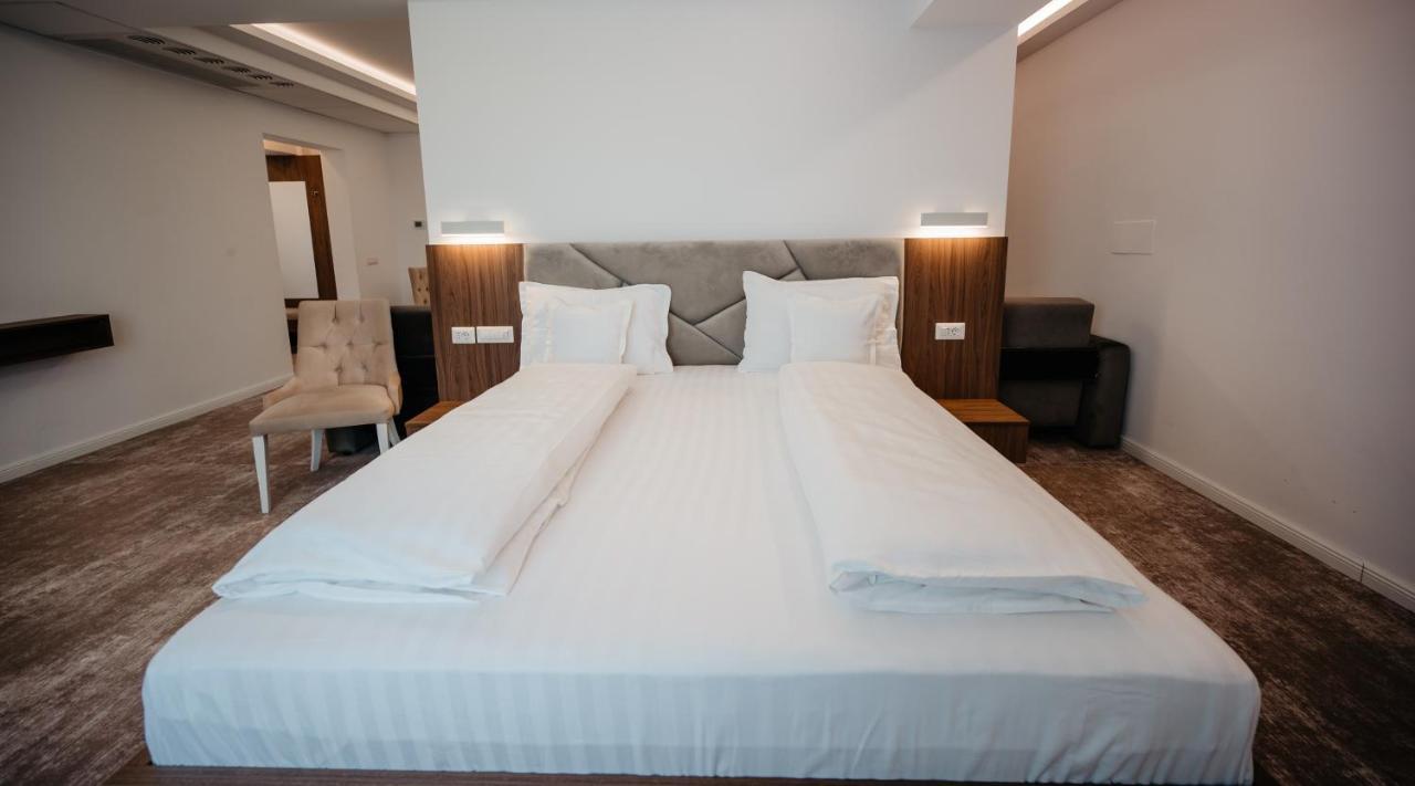 Hotel Ariata Șcheia Kültér fotó